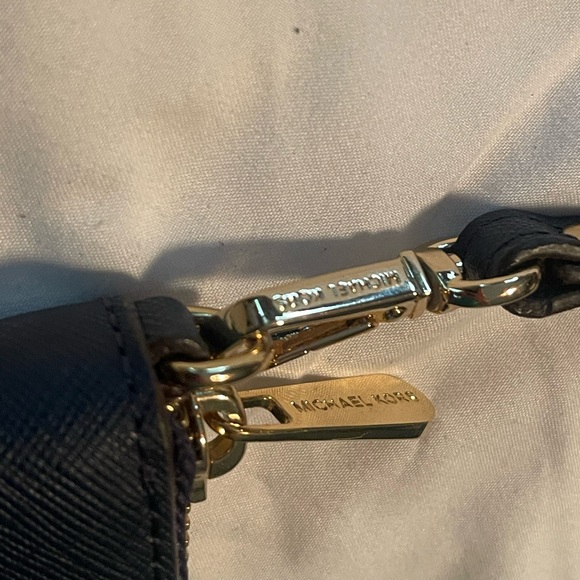 Michael Kors Saffiano Leather Wallet W Wristlet & Cellphone Slot! Navy W Gold - Picture 9 of 11